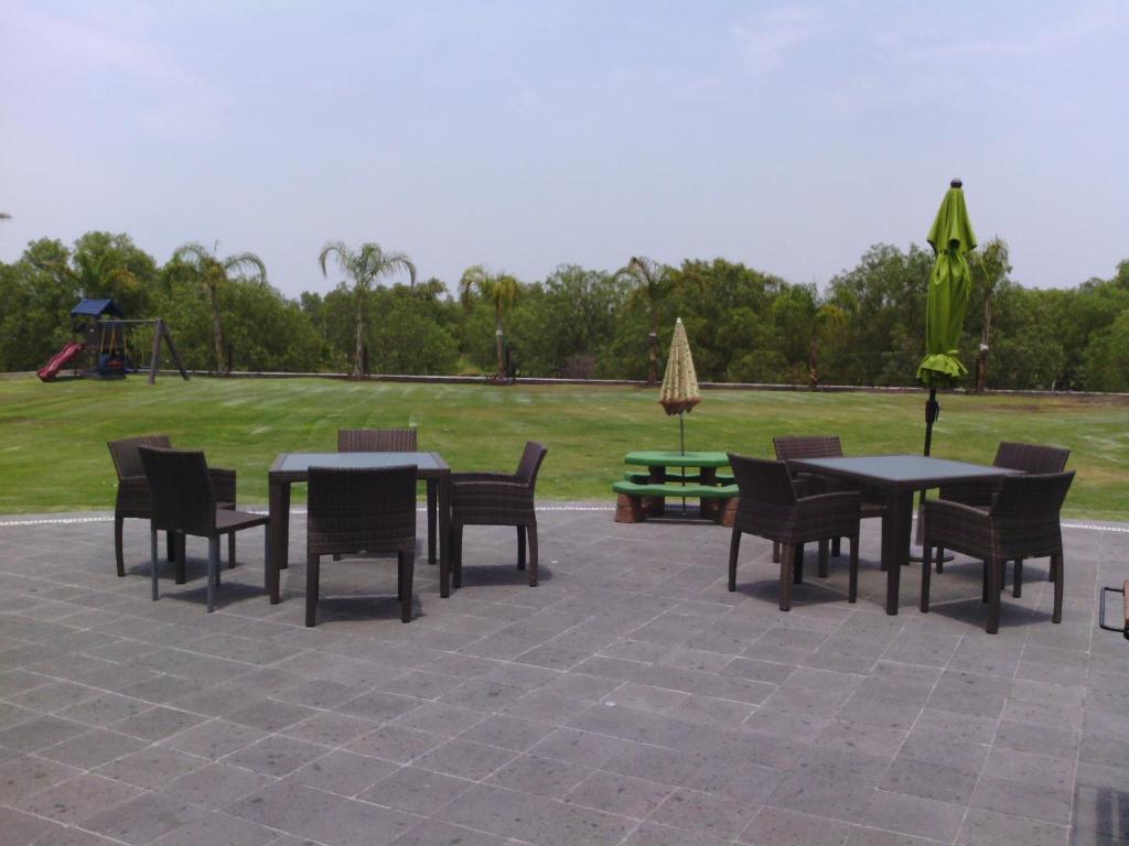 Hotel Villa Mexicana Golf & Equestrian Resort Эль-Пуэблито Экстерьер фото