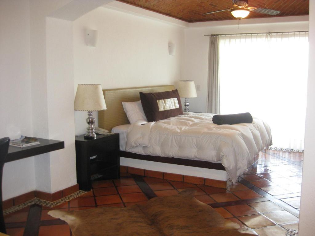 Hotel Villa Mexicana Golf & Equestrian Resort Эль-Пуэблито Номер фото